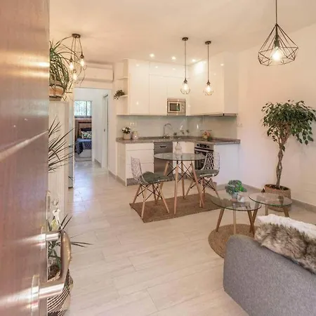Apartment Beautiful And Elegant One Bedroom Fuengirola